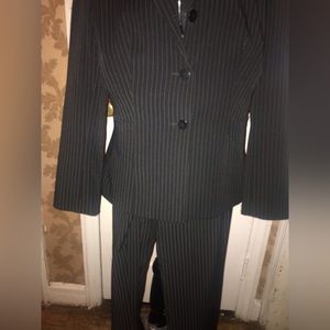 Women 2 piece suit